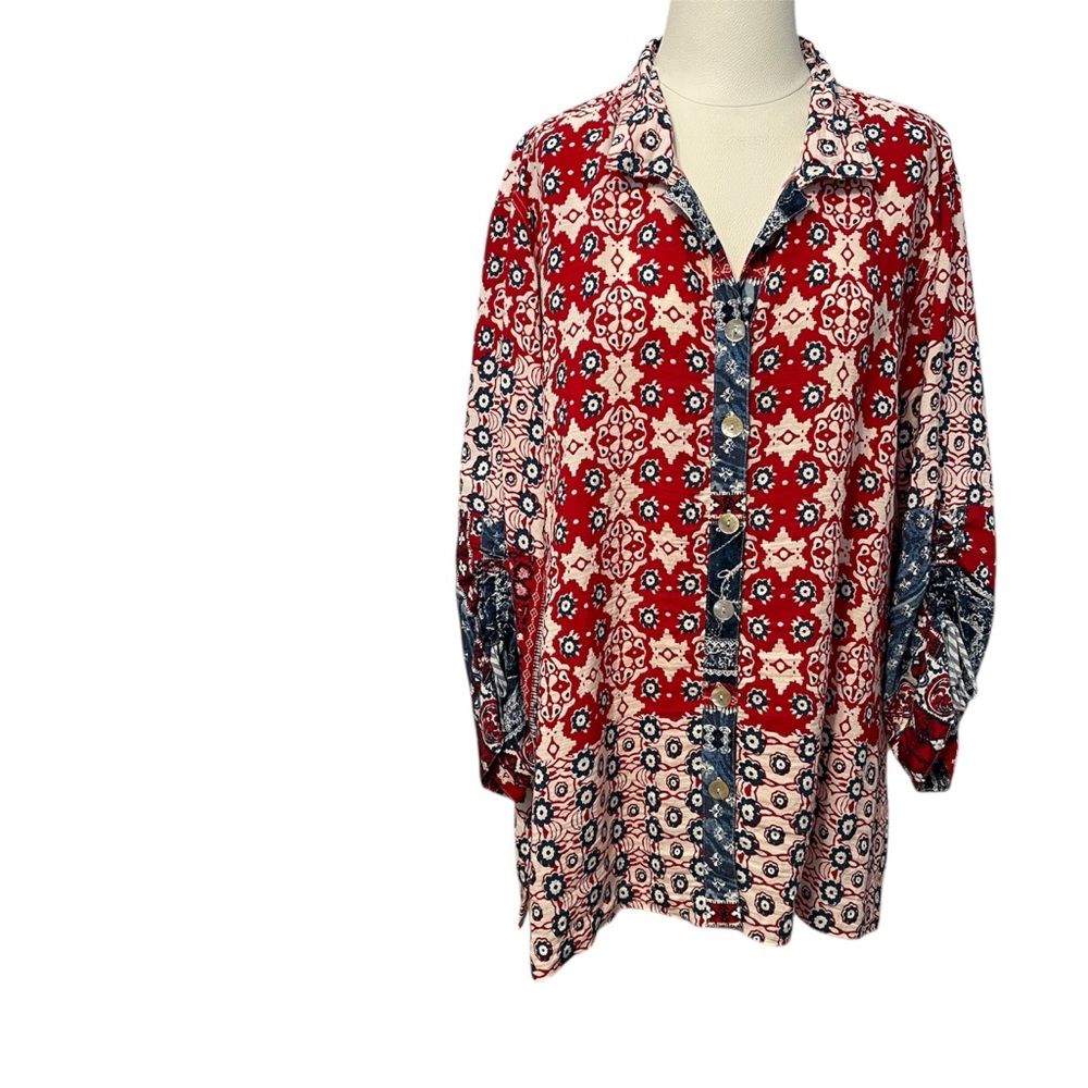 John Mark Red White and Blue Rayon Blend Tunic Top
